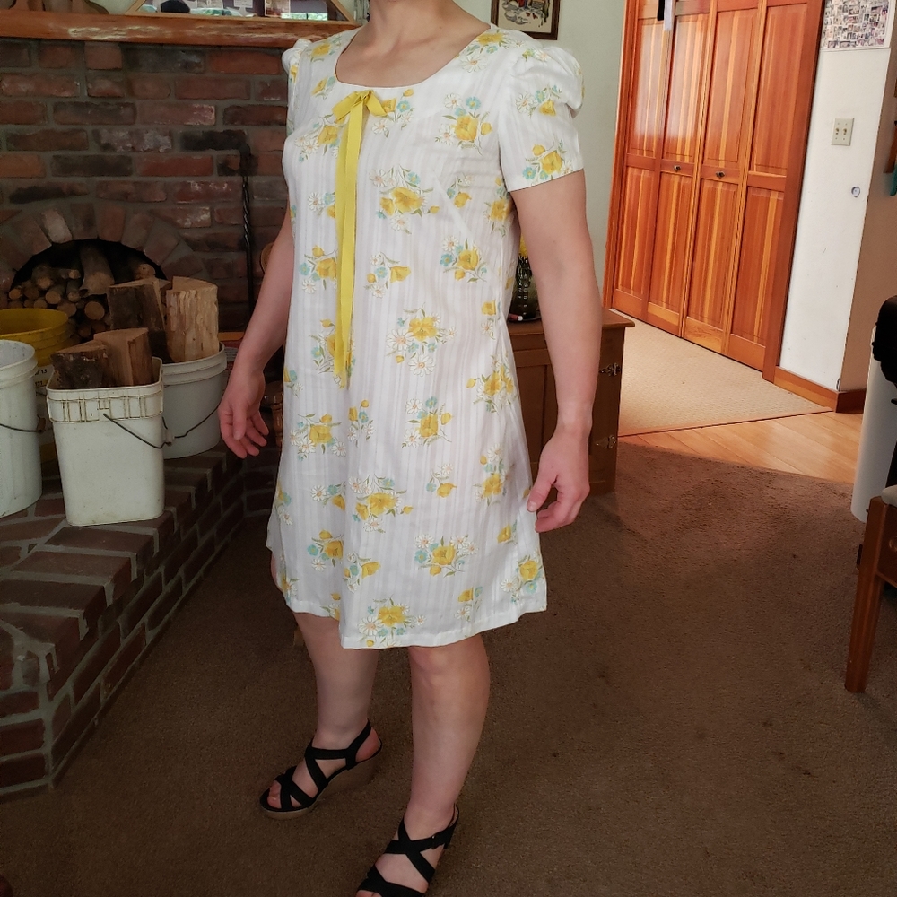 Vintage, white floral dress with yellow ribbon bow